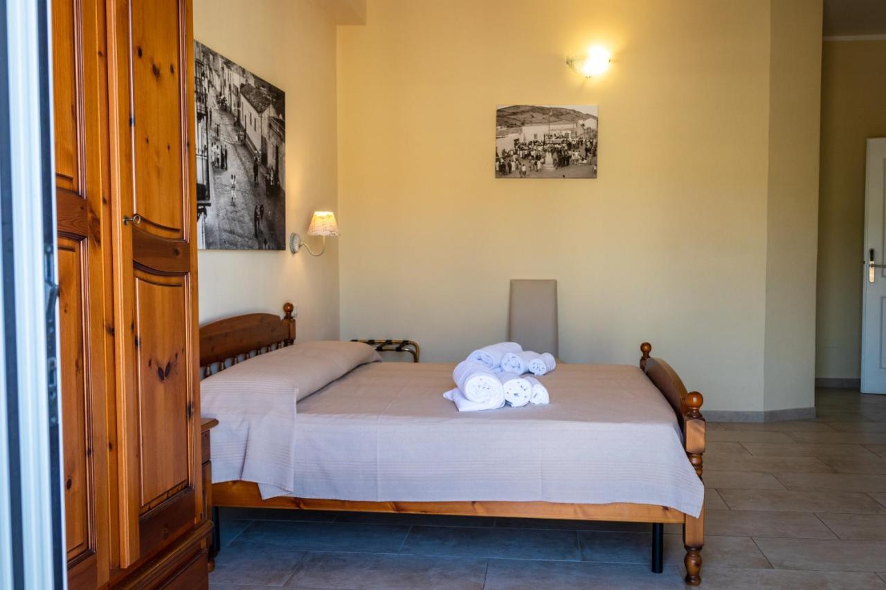 Bed and Breakfast Casa Tacconi Villasimius Exterior foto